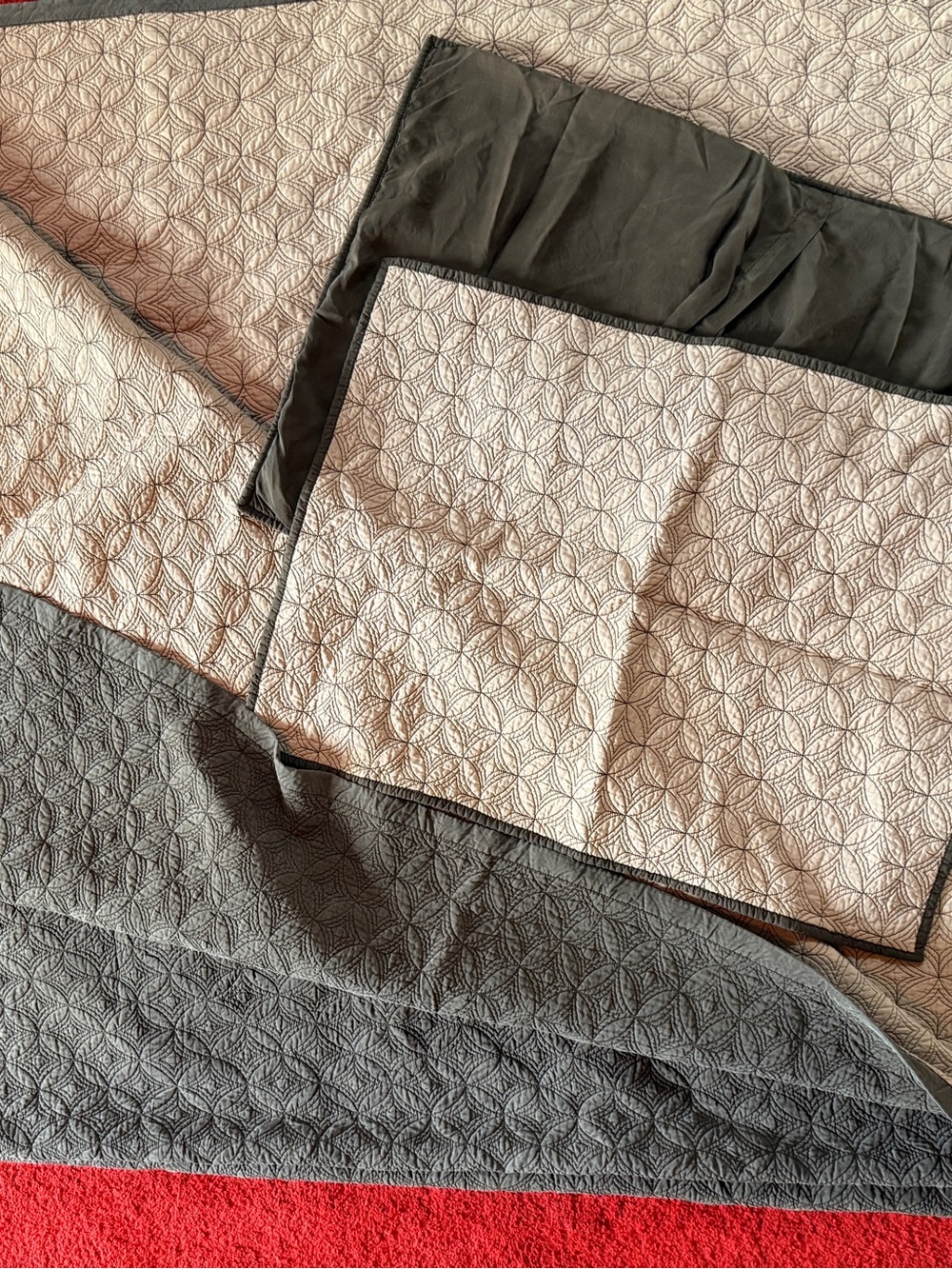 RH King Sized Silk Brown and Pink Coverlet w Shams